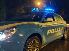 Reggio Emilia: a bordo di un’auto rubata, tentano di fuggire alla Volante della Polizia