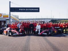 Ieri la Scuderia Ferrari ha salutato Carlos Sainz con una mattinata speciale sulla pista di Fiorano