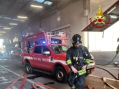 Incendio di filtri e polveri presso una fabbrica di prodotti per la ceramica