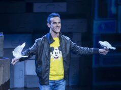 L’illusionista di Luca Bono sul palco del Michelangelo di Modena