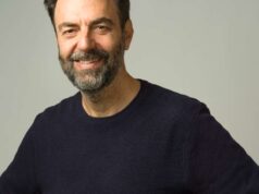 ‘Sherlock Holmes – Il musical’ con Neri Marcorè all’EuropAuditorium di Bologna