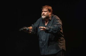 Rinviato lo spettacolo di Stefano Fresi “Dioggene” previsto giovedì al Comunale di Carpi