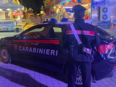Bassa reggiana, minore rapinato alle giostre: i carabinieri denunciano il presunto autore