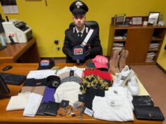 Nasconde merce rubata per un valore di circa 5mila euro: 56enne arrestata dai carabinieri