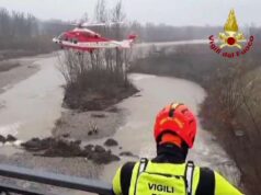 Montecchio: l’elicottero dei Vigili del fuoco in soccorso di una persona nel greto del fiume Enza