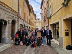 Via Clelia a Sassuolo si trasforma nella via della ceramica artistica