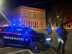 Bologna: aggredito con lo spray al peperoncino e poi rapinato. In manette due ragazzi