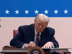 Trump firma i primi provvedimenti e grazia gli assalitori di Capitol Hill