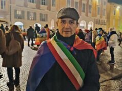 Casalgrande: l’assessore Cassinadri all’iniziativa ‘Emilia Romagna cammina per la Pace’ svoltasi in Piazza Prampolini a Reggio