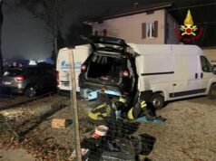 Modena: auto fuori strada sulla Nonantolana, danneggiata una colonnina di gas metano