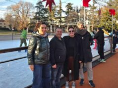 Quaranta biglietti per pattinare destinati alle famiglie in difficoltà