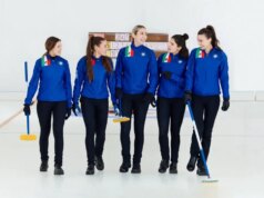 Milano-Cortina, Airbnb lancia un’esperienza con le Azzurre del curling