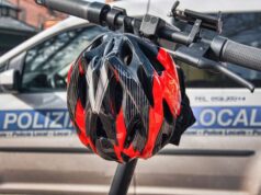 Reggio Emilia: vede il proprio monopattino in vendita su internet e chiama la Polizia locale. Due denunce per ricettazione