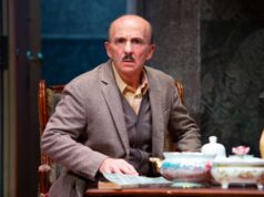 ‘Il vedovo allegro’ Carlo Buccirosso al teatro Michelangelo di Modena