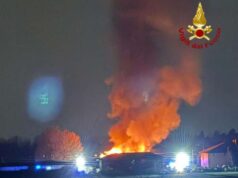 Capannone a fuoco ieri sera a Castenaso