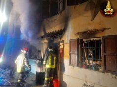 Modena: due persone lievemente intossicante nell’incendio di un’abitazione a Paganine