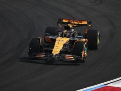 Piastri in pole position a Shanghai, Hamilton 5° e Leclerc 6°