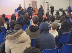 La Polizia Locale Bassa Reggiana incontra gli studenti dell’IPSSI Carrara