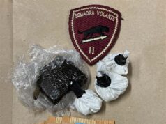 Cerca di sottrarsi al controllo della Volante ma viene trovato in possesso di sostanza stupefacente, arrestato 35enne