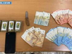 Tenta di sfuggire al controllo colpendo gli Agenti intervenuti, ma finisce in carcere