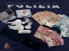 Più di due etti e mezzo di cocaina e tanto denaro contante: pusher arrestato a Reggio Emilia