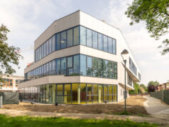 Castel Maggiore, consegnato a studenti e operatori il primo stralcio della nuova scuola media