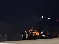 Piastri in pole in Bahrain davanti a Russell, terzo Leclerc