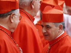 Papa, per Congregazione cardinali bene passo indietro di Becciu