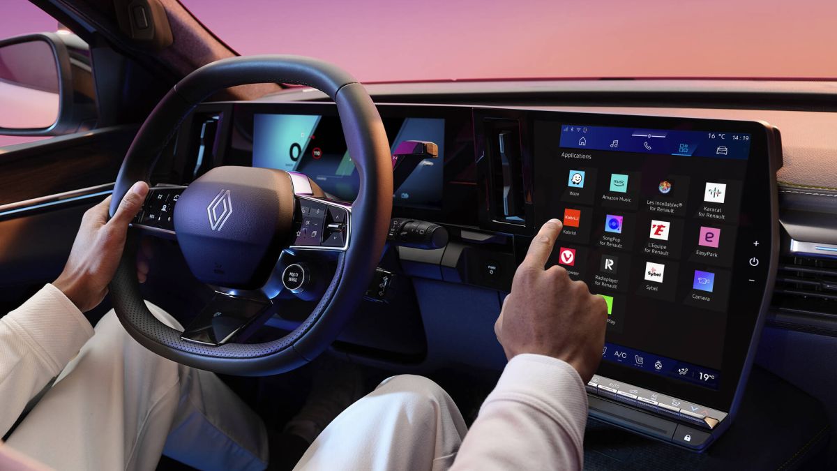 Nuove funzionalità a bordo su Scenic E-Tech Electric