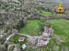 Rilievi di vigili del fuoco e nucleo SAPR sulla frana di Boccassuolo