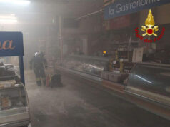 Incendio di una friggitrice nel supermercato Conad Le Querce