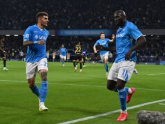 Il Napoli frena in testa, 2-2 col Genoa e l’Inter torna a -1