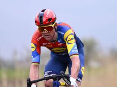Van Uden vince a Lecce, Pedersen resta maglia rosa al Giro