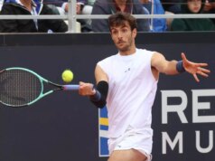 Musetti elimina Medvedev e raggiunge i quarti a Roma