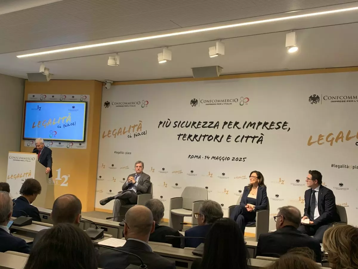 Confcommercio, l’illegalità costa 39,2 mld. Una zavorra per la crescita