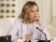 Meloni sente Leone XIV, “Sosteniamo sforzi Santa Sede per la pace”