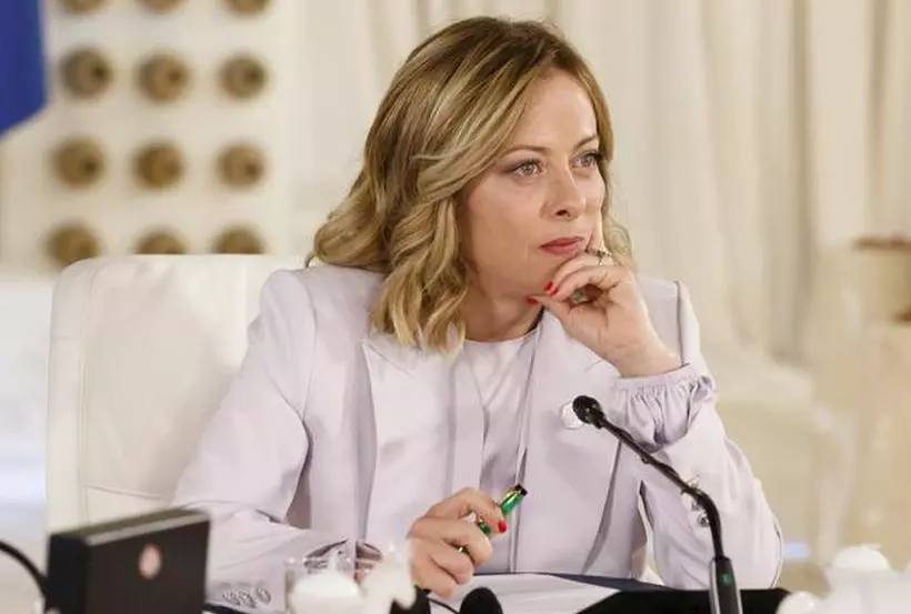 Meloni sente Leone XIV, “Sosteniamo sforzi Santa Sede per la pace”