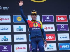 Groves vince in volata 6^ tappa del Giro, Pedersen resta in rosa