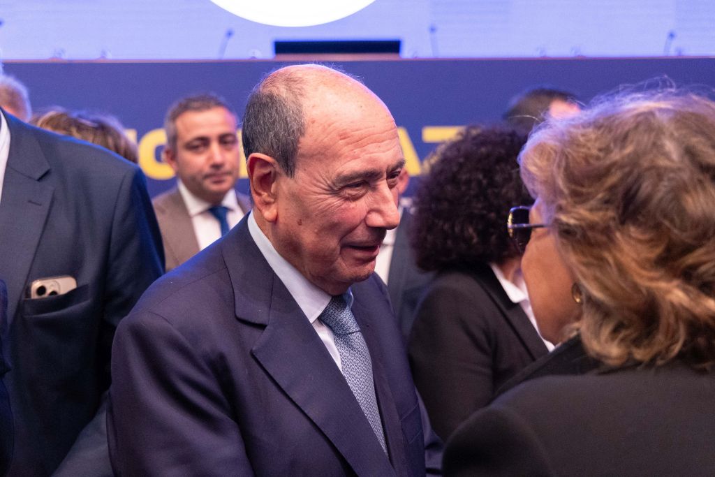 Schifani “Vado avanti, non sono tornato in Sicilia a svernare”