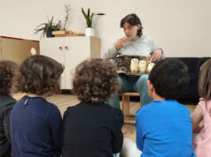 A Scandiano i bambini imparano anche con le mani: la Lingua dei Segni entra nei nidi e nelle scuole dell’infanzia