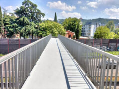 Riapre la passerella pedonale di viale Pertini che collega via Saragat a via Nenni