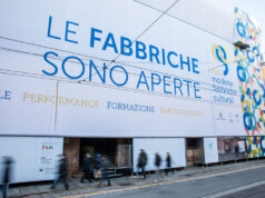 AGO, avanza il cantiere: via il telo dalla facciata per verifiche sui lavori