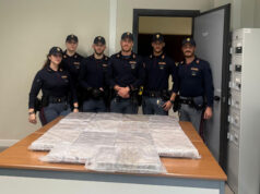 Variante di Valico: l’attività di controllo della Polizia di Stato porta all’arresto di due persone e al sequestro di 61 kg di hashish