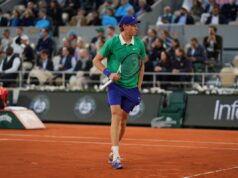 Sinner batte Djokovic 3-0, in finale al Roland Garros