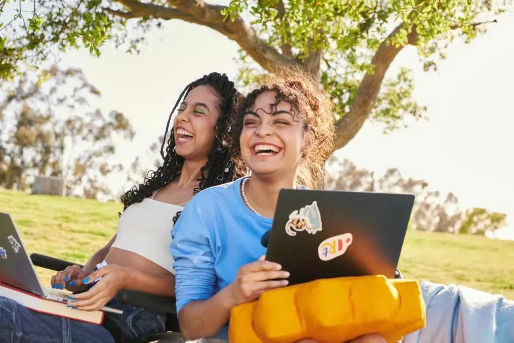 Amazon lancia Prime a metà prezzo per i giovani e l’11° Prime Day