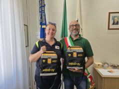 Quattro nuovi defibrillatori per la comunità: donati a Scandiano dal 118 dell’Ausl