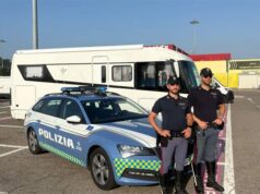 Rubano in un camper in sosta in area di servizio dell’autostrada A/14: la Polizia Stradale di Bologna arresta tre persone