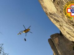 Intervento di una squadra del Soccorso Alpino lungo la ferrata degli Alpini alla Pietra di Bismantova