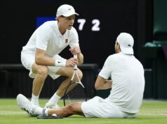 Sinner ai quarti di Wimbledon, Dimitrov si ritira al terzo set