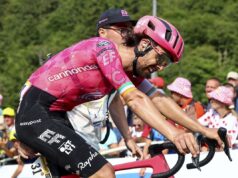 Simon Yates vince la decima tappa del Tour, Healy nuova maglia gialla